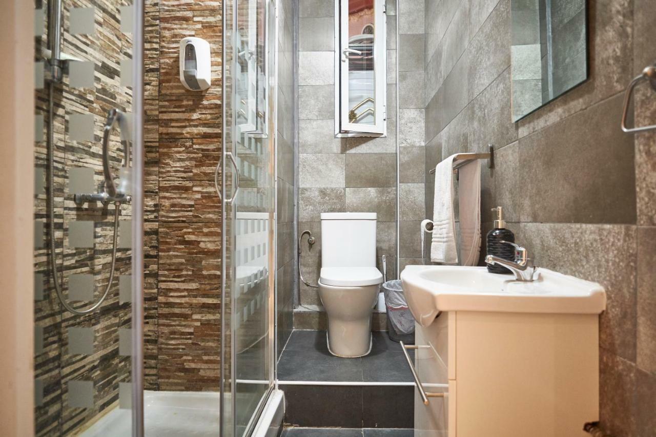 Barco Rooms Guest house Madrid